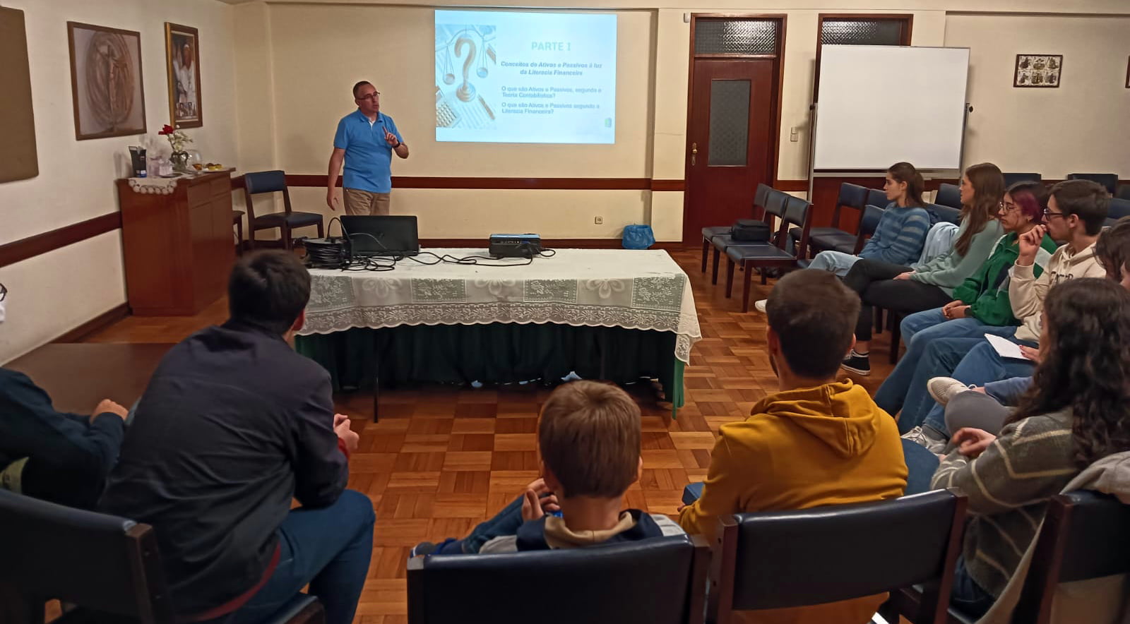 Falamos de Finanças Pessoais para os Jovens